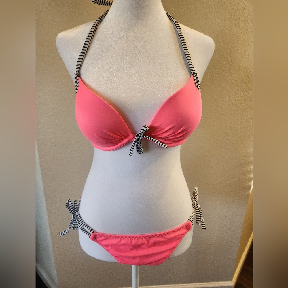 Victoria's Secret bikini